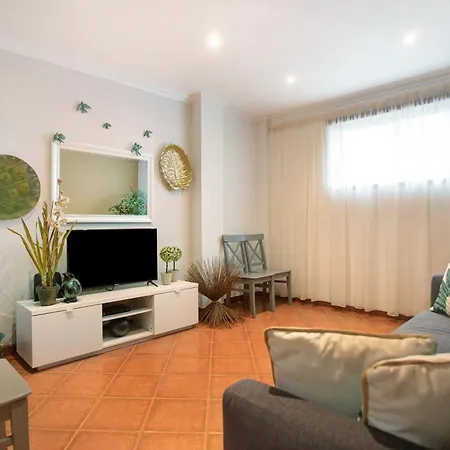 דירה Akademia House - Cantinho Da נאזרה