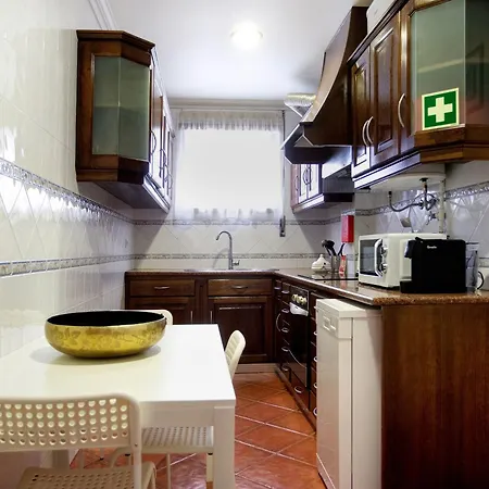דירה Akademia House - Cantinho Da